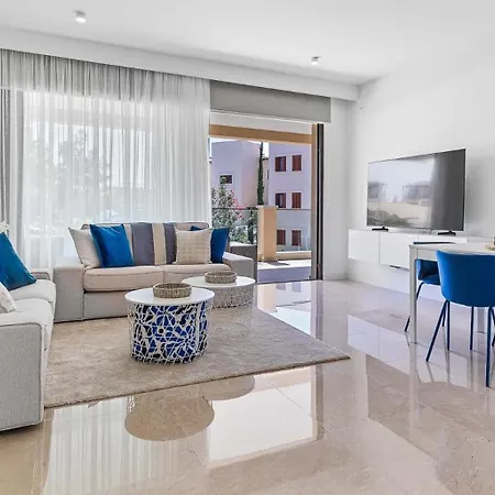 Apartment Brand New Stunning With Pool Views, Dionysus Village, Aphrodite Hills