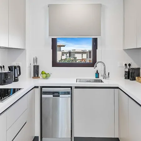 Apartment Brand New Stunning With Pool Views, Dionysus Village, Aphrodite Hills *