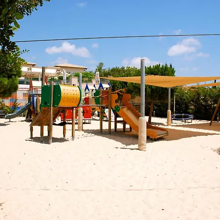 Brand New Stunning With Pool Views, Dionysus Village, Aphrodite Hills Kúklia