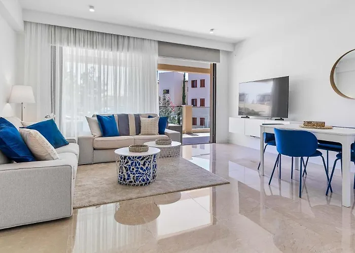 Lägenhet Brand New Stunning With Pool Views, Dionysus Village, Aphrodite Hills